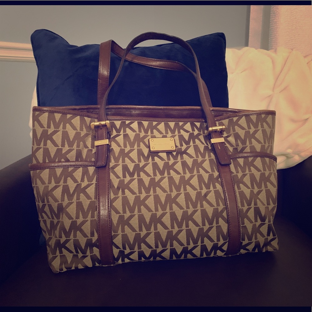 Michael Kors handbag or tote brown